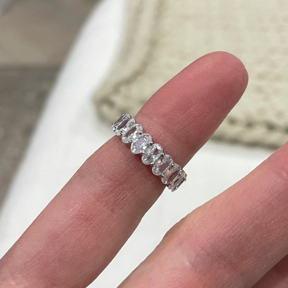 BRAND NEW Everly Priscilla ring size 5